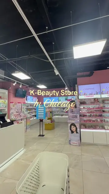 They have all the best k beauty brands here ✨🩷 #kbeauty #skincare #chicago #bea