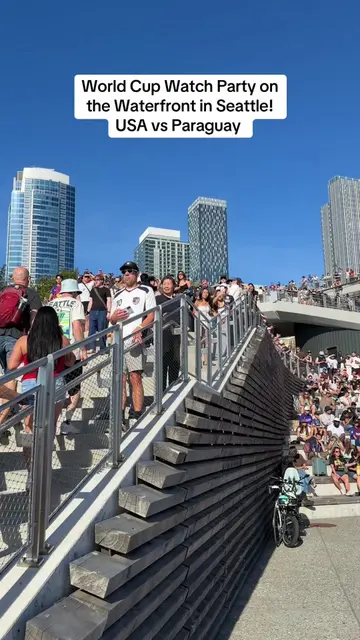 I didn’t expect Seattle to look like THIS for the World Cup! What an amazing pla