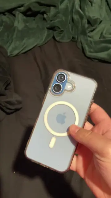 i remember all i wanted was a iphone cuz all my friends had one and now it feels