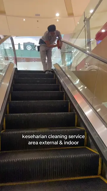 multitasking #fy #fyp #foryou #fyppppppppppppppppppppppp #cleaning @Jasa Cleanin