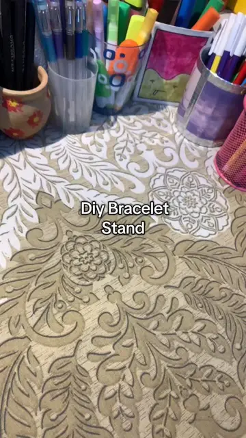 Diy easy bracelet stand #stand #viral #fyp #ownvideo #braceletstand 