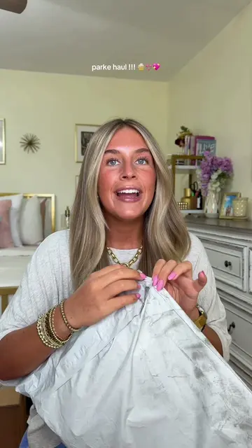 Your sign to just ✨ get the sweatshirt ✨ in LTK + ShopMy! 💖🧁 @Parke this color