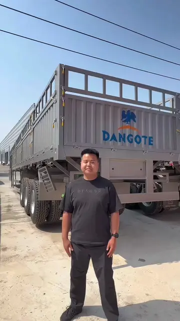 The fence-type semi-trailer features detachable side panels, allowing quick conv