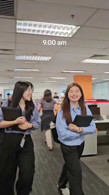 Auditors in busy season: Now you see them, now you don’t 🪄 #corporatehumour #bi