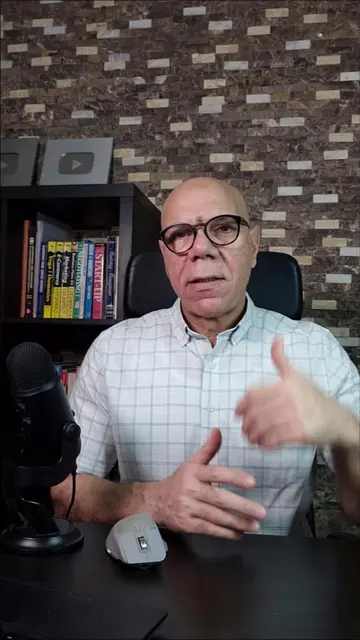 المعلومة بقت في كل حتة. بس الناس مش بتتعلق بالمعلومة… بتتعلق بالشخص اللي بيقولها
