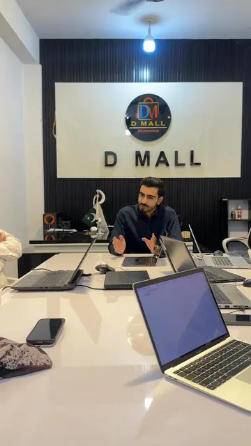 💸Success Starts with the First Sale! ✨ Alhamdulillah! 🎉 Our new D Mall student