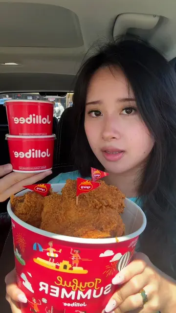 highly requested jollibee mukbang @Jollibee #jollibee #friedchicken #crunchy #mu