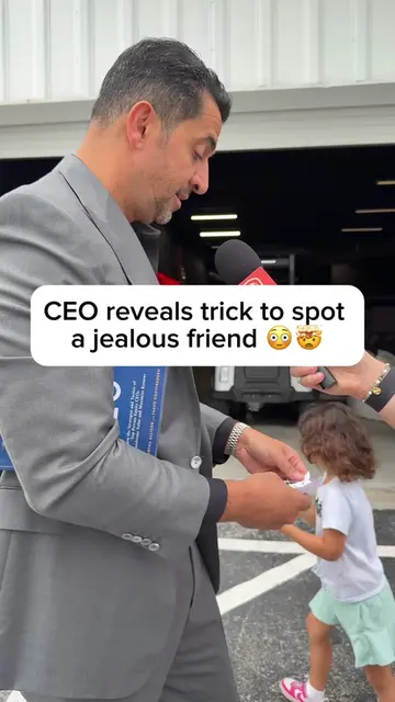 Now you know how to spot a jealous friend  #jealousy #friends #envy #humannature