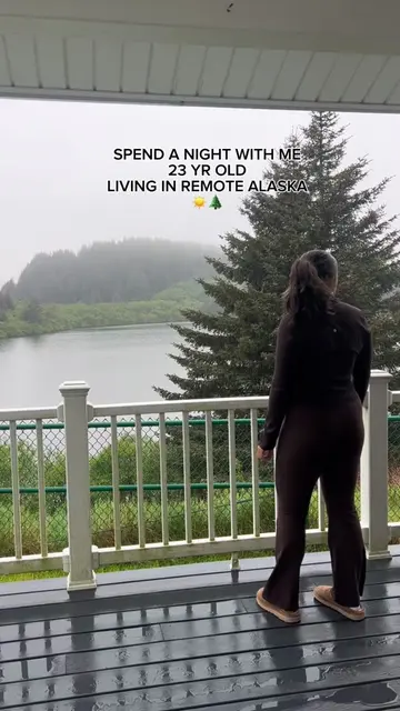 could you handle Alaska’s midnight sun? 😭 ☀️  #alaska #alaskalife #alaskaliving