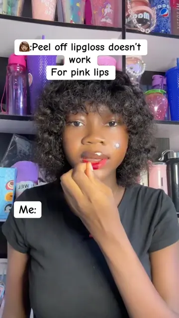 Peel off lipgloss #peeloff #liptint #pinklips #peeloffmask #lipgloss 