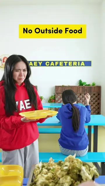 Don’t get caught🤫  #yaey #school #bestie #chicken #cooking 
