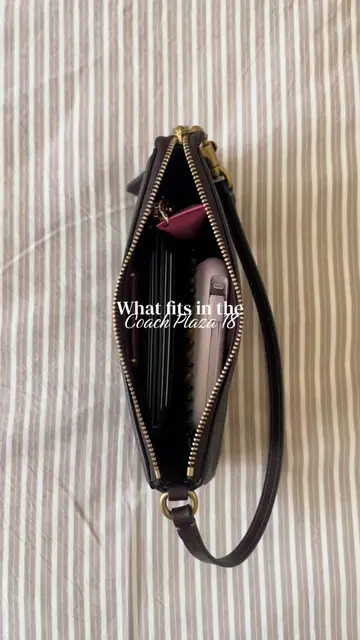 She’s tiny but fits just enough.  #coach #whatsinmybag #pursetok #handbags #fyp 