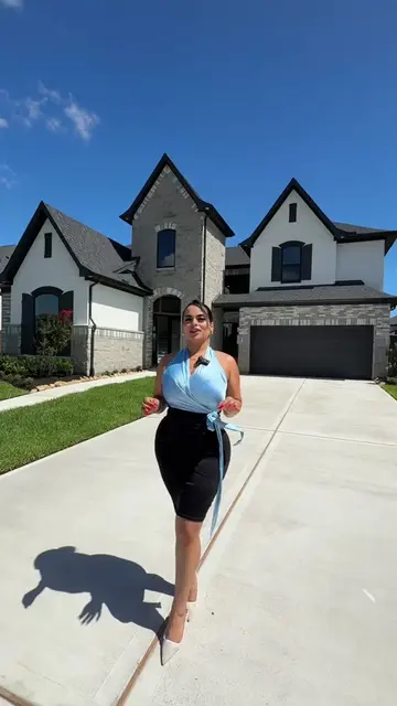 (281)804-6182 🏡  Te mereces una casa así ✨  Texas tiene las casas grandes y bie