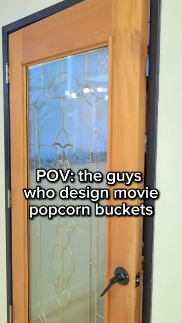 the ideas are POPPIN!! 🍿💰 #popcornbucket #comedy #funny #movie #foryoupage 