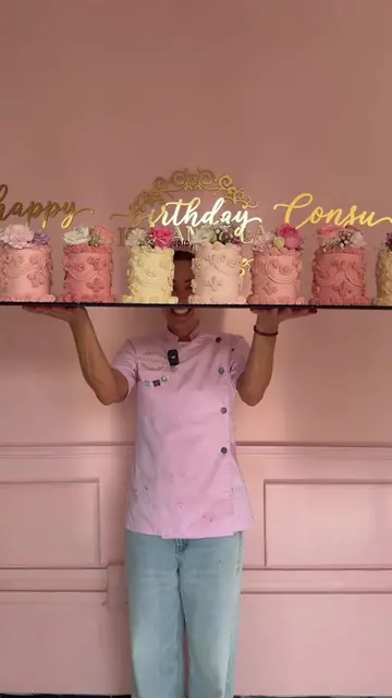 Decoremos juntos este increíble pastel de cumpleañossss!!!! Les gusto!? Dejenme 