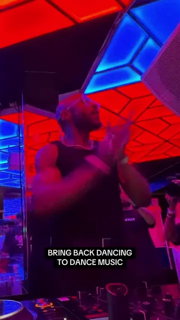 BRING BACK DANCING TO DANCE MUSIC! My first time ever playing the Wild Corner at