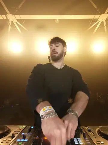 CRANKDAT 🔥🔥🔥🔥   Bass Cannon (Flux's Version - Crankdat Remix)  @Flux Pavilio