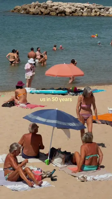 future looks bright 🌞 #eurosummer #southoffrance #futureus #friendgroup #girlho