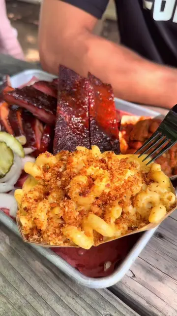 Still looking for Father’s Day plans? 🍖🔥 We checked out Bar-A-BBQ in Montgomer