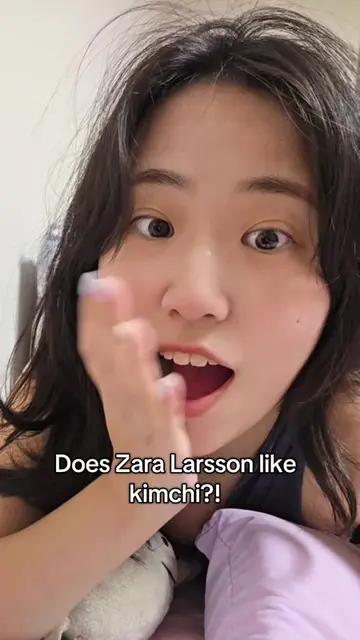 My favorite artist eats Korean food..!!!  @Zara Larsson  #kimchi #kfood #zaralar