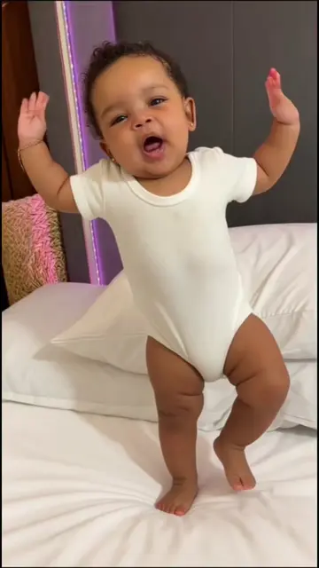 Ai Baby yaya dance 😂😂😂😂#capcut #pioneertemplate #capcutpioneer #fyp #dance 