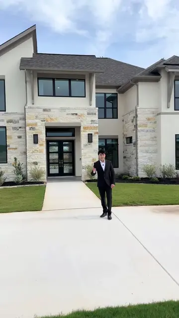 This is what a true Texas dream home looks like. Sitting on a private 1-acre lot