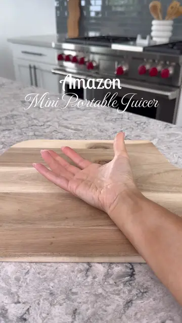 🔗In Bio! Mini Portable Juicer 🍊🧡 #amazonkitchen #amazonhome #kitchengadgets #