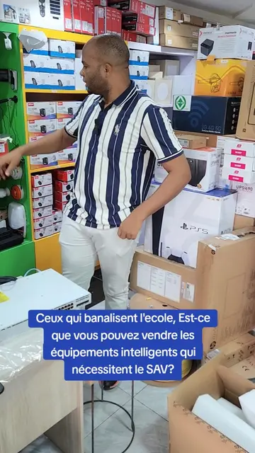 Ceux qui banalisent l'école pensent que le commerce est facile ! Écoutez... Une 