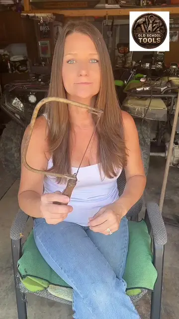WHAT IS THIS OLD SCHOOL TOOL? Do you know how old it is? Let’s chat about it in 