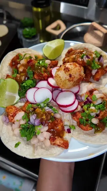 🌮🔥 Taquitos de Pollo Adobado 🤤✨ Today I made some delicious adobo chicken tac