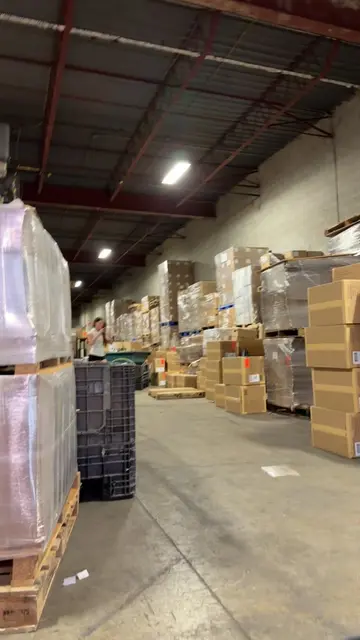 When you walk around to make it look like ur busy at work 😂  #warehouse #wareho