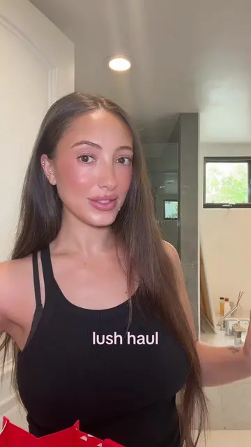 I got soooo many delicious smelling body products from @LUSH so enjoy my haul 🫶