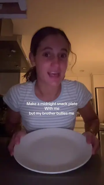 Just a girl who lives her snack plate #snackplate #healthysnack #midnightsnack #