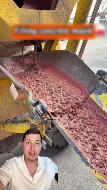 🧱 These concrete block molds turn cement into a business opportunity. Instead o