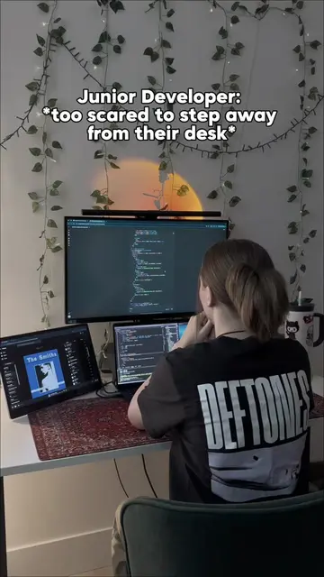 do not disturb 🕺 . . . #programmingmemes #softwaredeveloper #workhumor #program