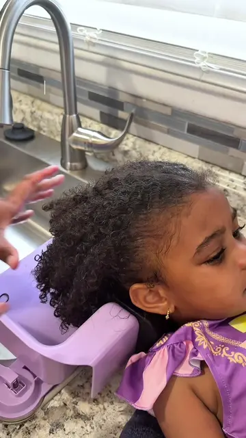 How I keep my toddler’s curls hydrated & moisturized 💕✨ Everything is linked in