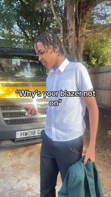 #weather #heatwave #uk #school #fyp If they say wear my blazer i dwear i am not 