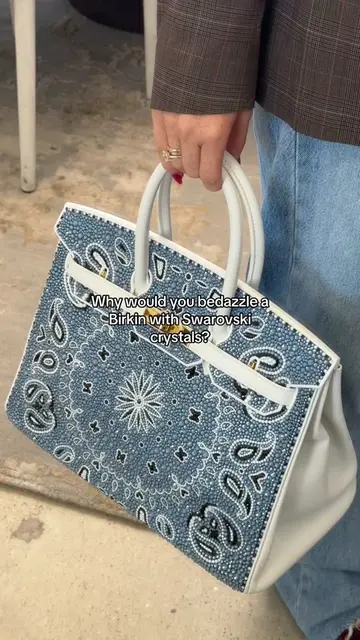 Now this is iconic 😍👜👏 #hermesbirkin #birkin #birkin35 #rarehermes #bedazzled