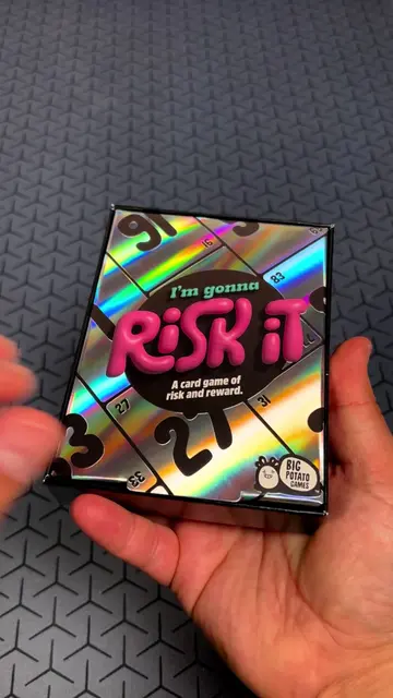 I’m Gonna Risk it is a new push your luck game and I’m totally hooked! #cardgame