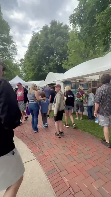 If I can do it, it’s not art. Here are my tasteless opinions from the Worthingto