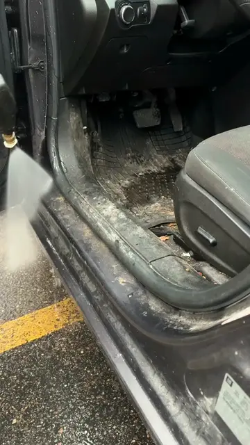 Restoring a client SUV #detailing #cardetailing #carwashing 