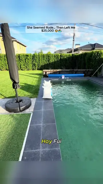SheLookedRude…UntilSheDidTHIS😳#poolcleaning#storytime#satisfyingvideo#influence