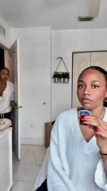 one of me is cute but TWO THOUGH?🤗👯‍♀️ here’s the clone editing tutorial for h