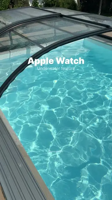 Do you swim with your Apple Watch? 🌊⌚ #apple #applewatch #techtok #watereject #