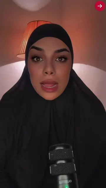 ‎😳ما الذي أرعب Lisa داخل غرفة الفندق؟ 🚪 Lisa سمعت شيئًا خلف الباب عند الثالثة 