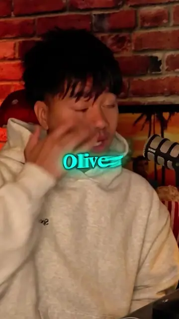 Oliver Tree Foreshadowing Interviews 😱 #jumpersjump #podcast #fyp #scary #myste