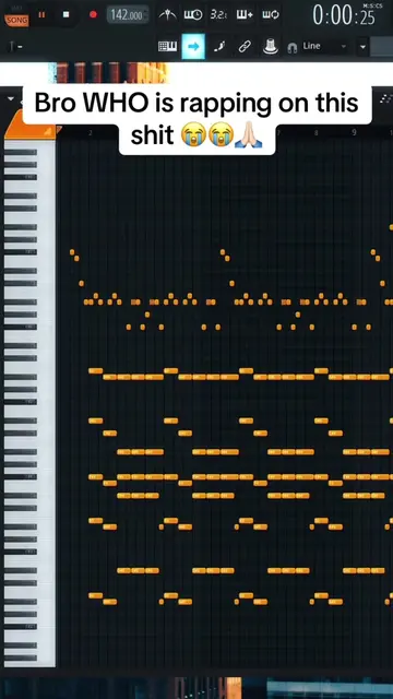 Like fr this shit is TOO EXPERIMEMTAL to rap on 😭🙏🏻 #producertok #producersof