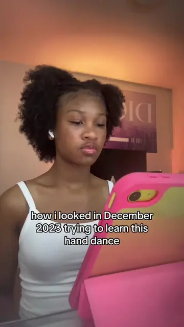 literally was peak ngl#niyahneva #handdance @👱🏽‍♀️ #drafts #2023 