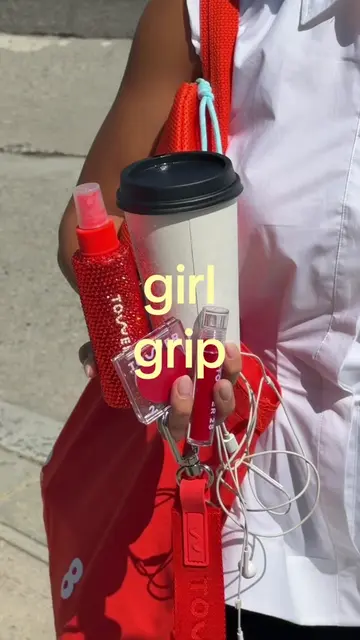 The art of a ✨ girl grip ✨  #girlgrip #tower28beauty 