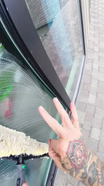 3 Window Cleaning Jobs We WONT Do #windowwashing #cleaningwindows #cleaningtikto